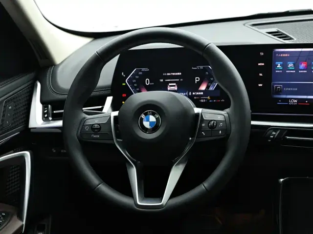 BMW X1 — Фото автомобиля 15