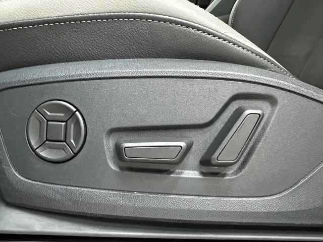 Audi Q3 — Фото автомобиля 20