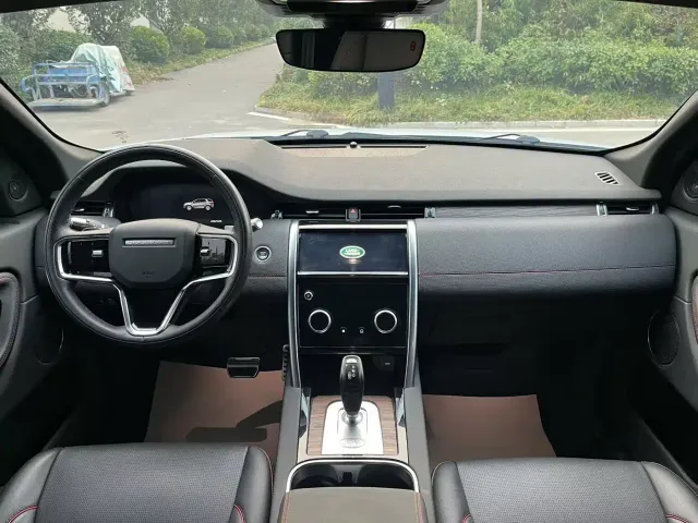 Land Rover Discovery Sport — Фото автомобиля 6