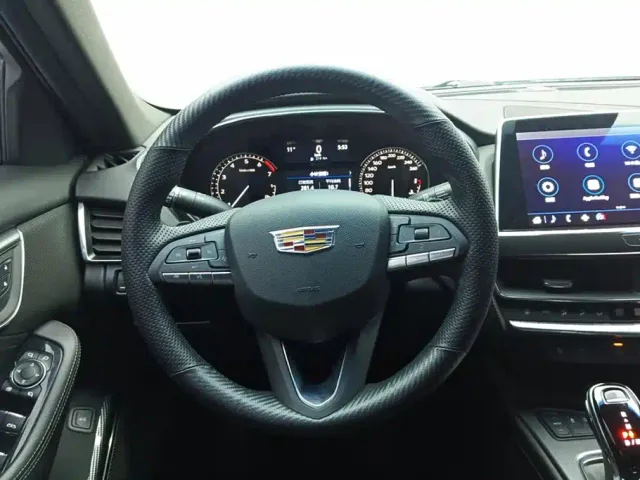 Cadillac CT5 — Фото автомобиля 15