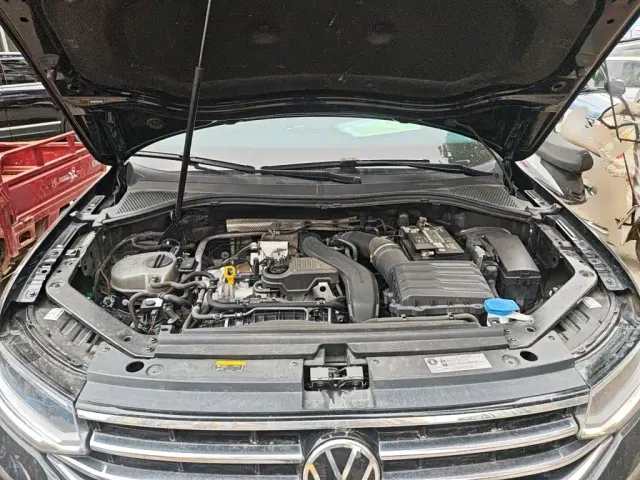 Volkswagen Tiguan L — Фото автомобиля 10