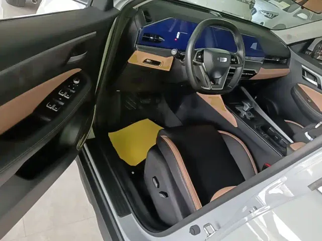 Geely Haoyue PRO — Фото автомобиля 15