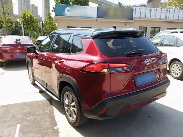 Toyota Corolla Cross — Фото автомобиля 4