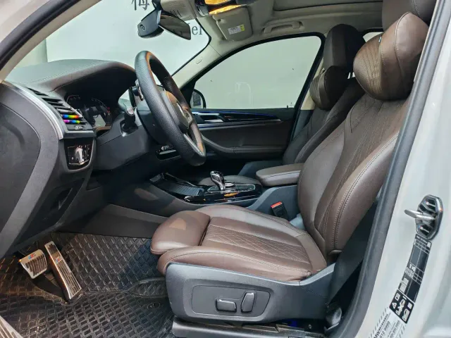 BMW X3 — Фото автомобиля 9