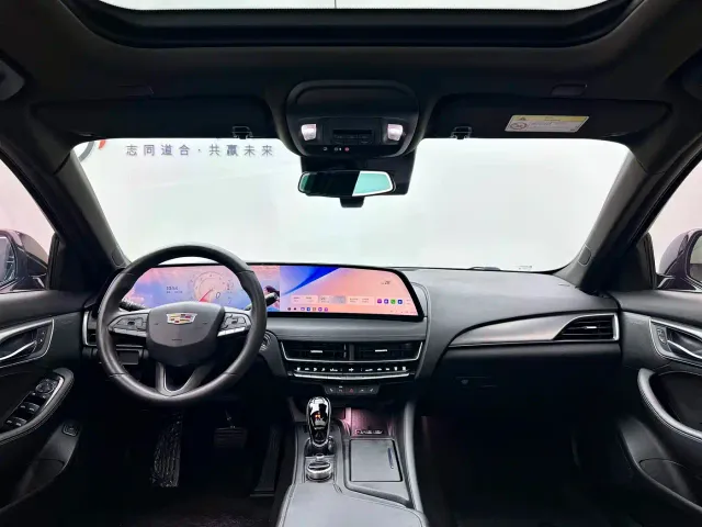 Cadillac CT5 — Фото автомобиля 15