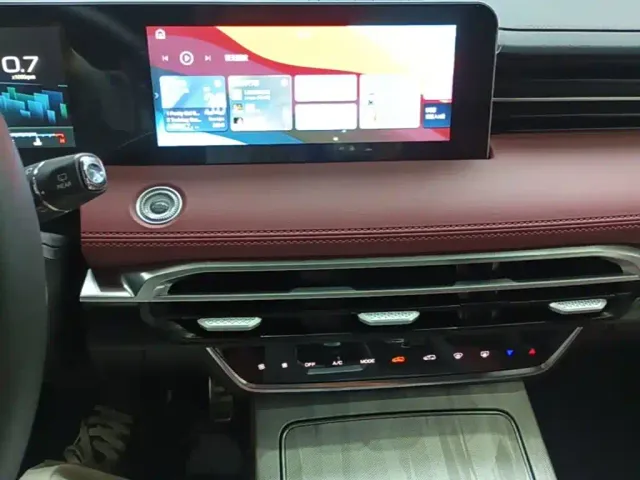 Jetour X70 Plus — Фото автомобиля 12