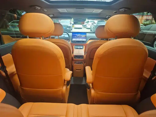 Dongfeng eπ 008 — Фото автомобиля 6