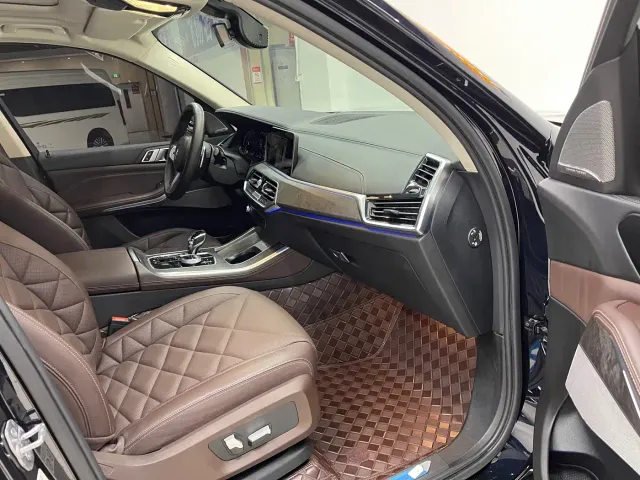 BMW X5 — Фото автомобиля 10