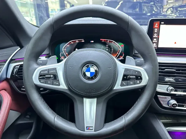 BMW 5 Series — Фото автомобиля 8