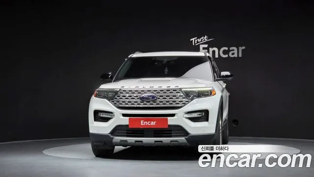 Ford Explorer Generation 6 — Фото автомобиля 3