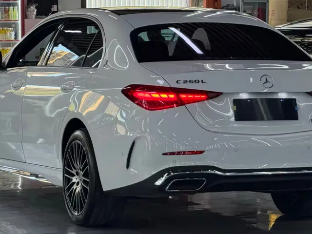 Mercedes-Benz C-Class — Фото автомобиля 2