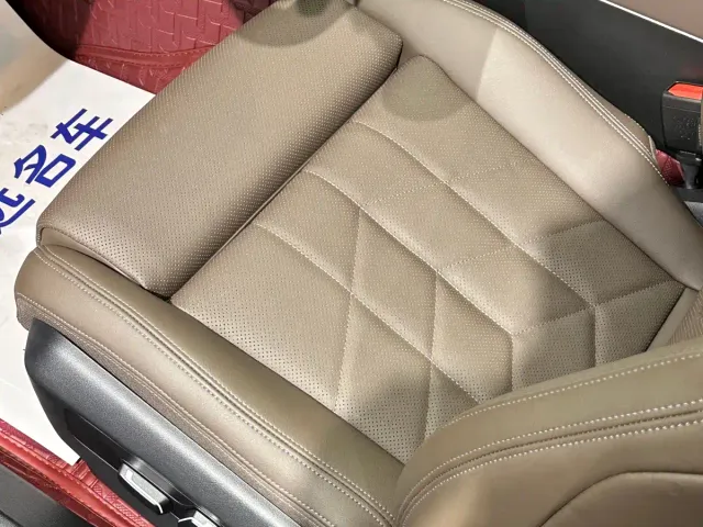 BMW 5 Series — Фото автомобиля 12