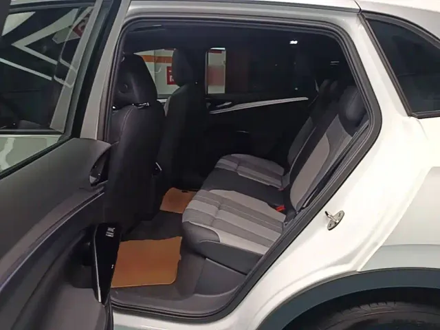 Volkswagen ID.4 Crozz — Фото автомобиля 16