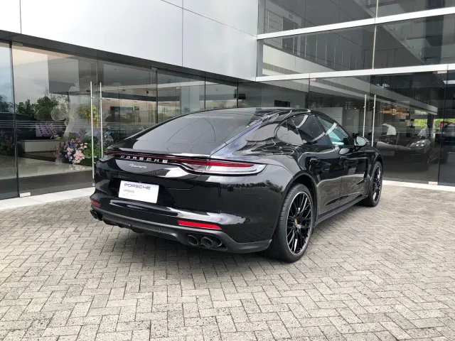 Porsche Panamera — Фото автомобиля 5