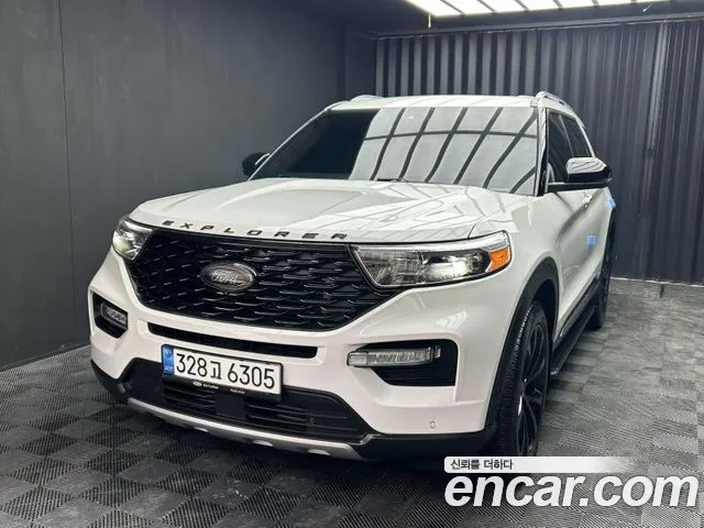 Ford Explorer Explorer 6 поколение 3.0 Platinum 4WD — Фото автомобиля 2
