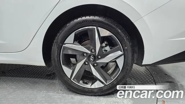 Hyundai Avante — Фото автомобиля 6