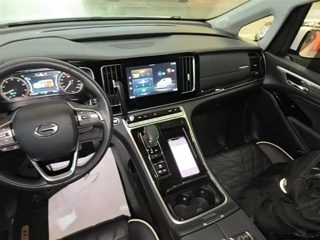 GAC Trumpchi M8 — Фото автомобиля 12
