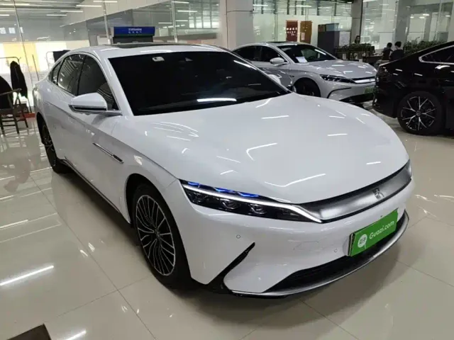 BYD Han — Фото автомобиля 21