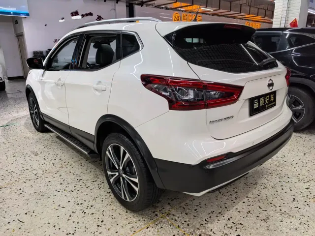 Nissan Qashqai — Фото автомобиля 4