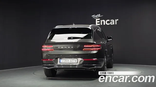Genesis GV80 2.5T Бензин AWD — Фото автомобиля 3