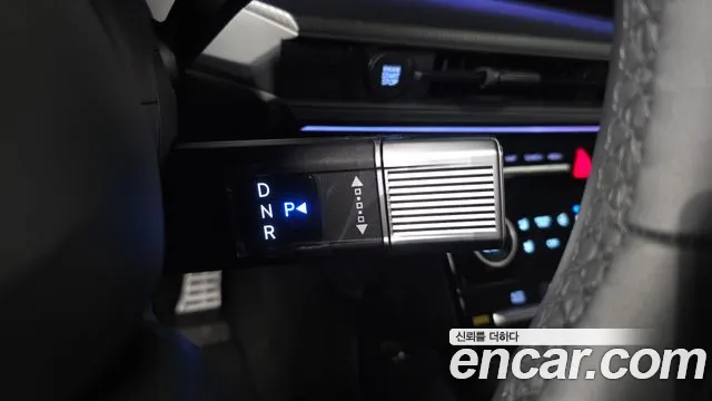 Hyundai Santa Fe — Фото автомобиля 12