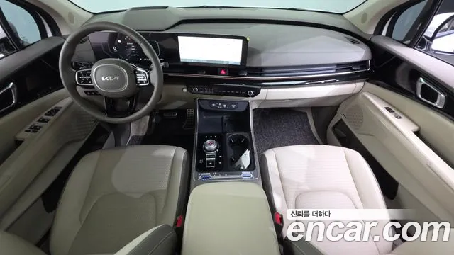 Kia Canival — Фото автомобиля 5