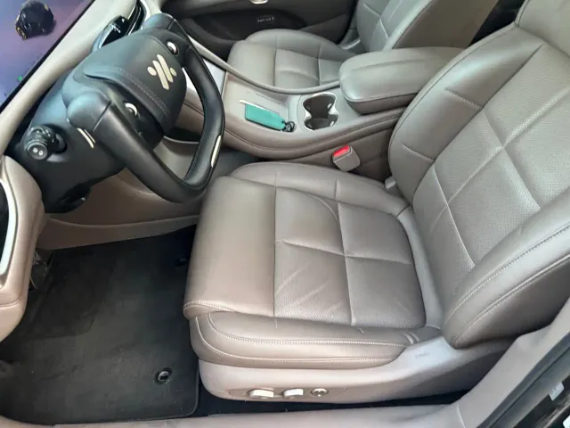 IM Motors L6 — Фото автомобиля 6