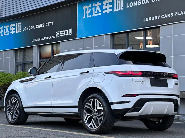Land Rover Range Rover Evoque New Energy 2022 Range Rover Evoque L P300e Plug-in Hybrid — Фото автомобиля 14