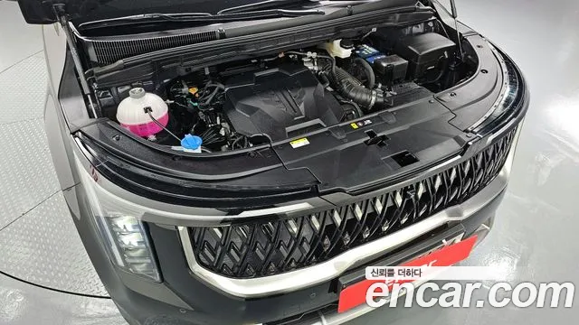 Kia Canival Новый Carnival 4 поколение Бензин 4 места Hi-Limousine — Фото автомобиля 5