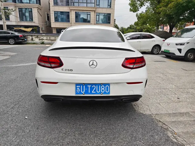 Mercedes-Benz C-Class — Фото автомобиля 3