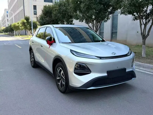 Changan Qiyuan Changan Qiyuan Q05 2026 Model Base — Фото автомобиля 3