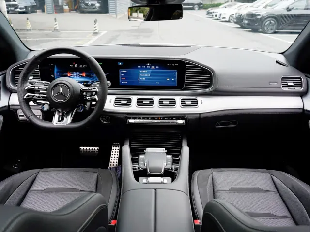 Mercedes-Benz GLE Coupe AMG — Фото автомобиля 12