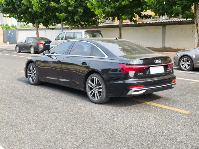 Audi A6L — Фото автомобиля 6