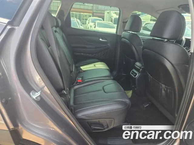 Hyundai Santafe Новый Santa Fe Дизель 2.2 2WD — Фото автомобиля 13