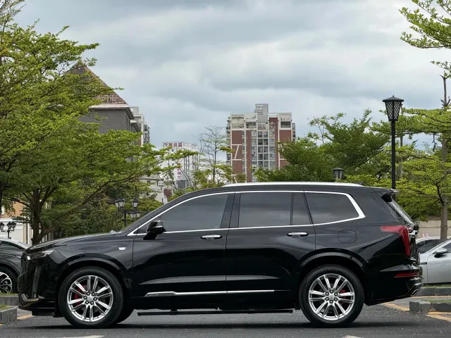 Cadillac XT6 — Фото автомобиля 8