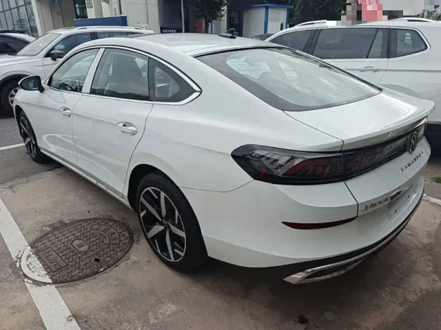 Volkswagen Lamando — Фото автомобиля 4