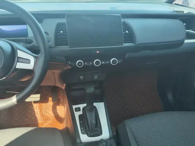 Honda Fit — Фото автомобиля 13