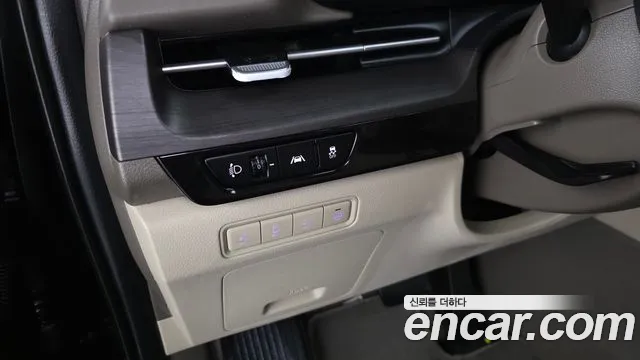 Kia Canival — Фото автомобиля 26