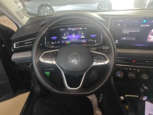 Volkswagen Sagitar — Фото автомобиля 7