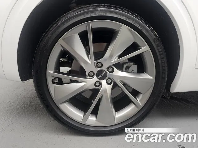Genesis GV70 — Фото автомобиля 5