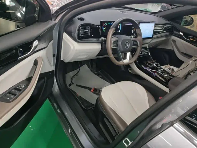 BYD Qin PLUS — Фото автомобиля 15
