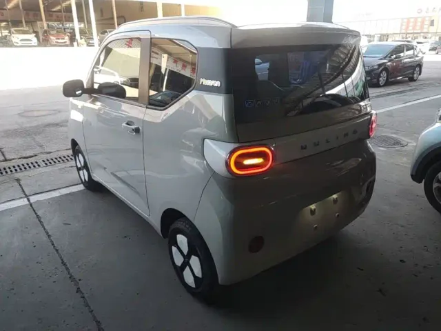 Wuling Hongguang Mini EV — Фото автомобиля 4