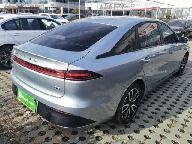 Roewe D6 — Фото автомобиля 6