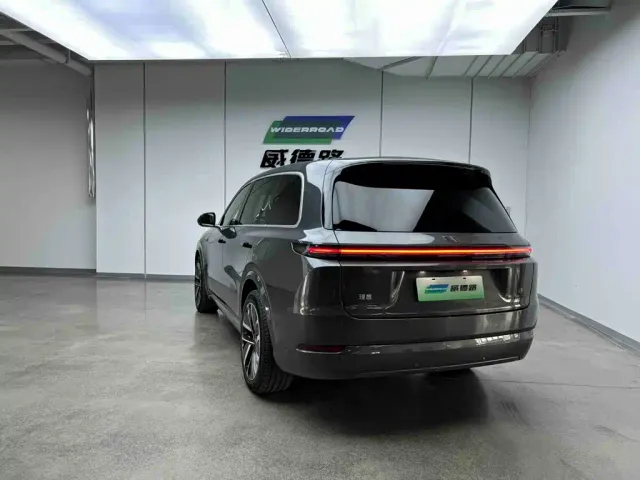 Li Auto L9 — Фото автомобиля 7