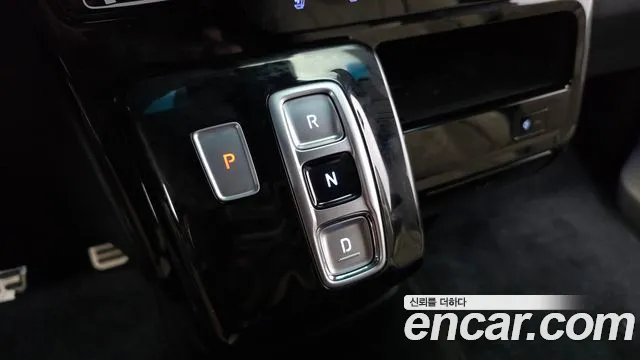 Hyundai Staria Staria — Фото автомобиля 9