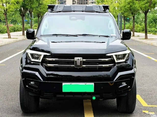 Tank Tank 400 New Energy 2024 Hi4-T Off-Road Edition — Фото автомобиля 2