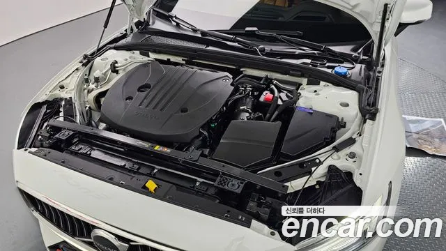 Вольво S60 S60 третьего поколения B5 Ultra Bright — Фото автомобиля 6