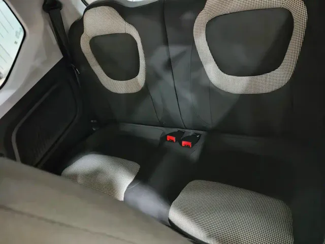 Wuling Hongguang Mini EV — Фото автомобиля 6