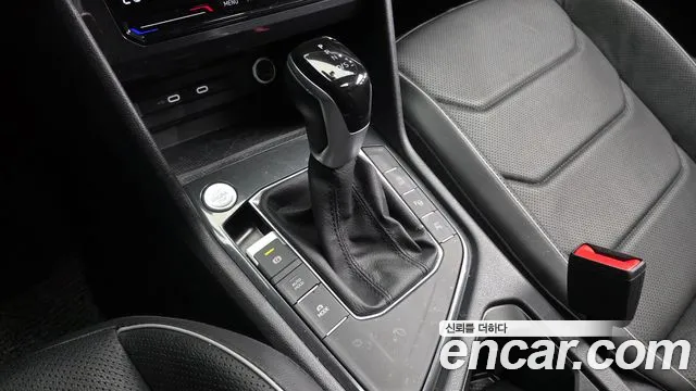Volkswagen Tiguan — Фото автомобиля 9