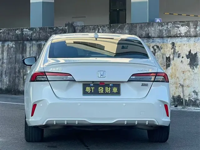 Honda Inspire — Фото автомобиля 8